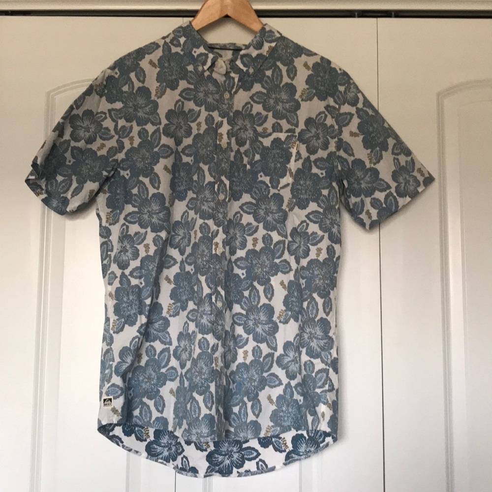 Men’s shirt sleeve shirt